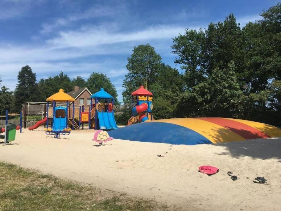 Camping De Pallegarste Chalet 119 Marienberg Екстер'єр фото